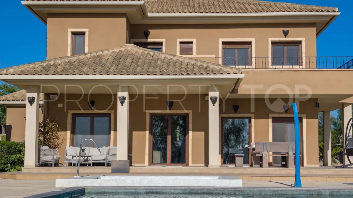 Villa a la venta en Torremendo con 6 dormitorios