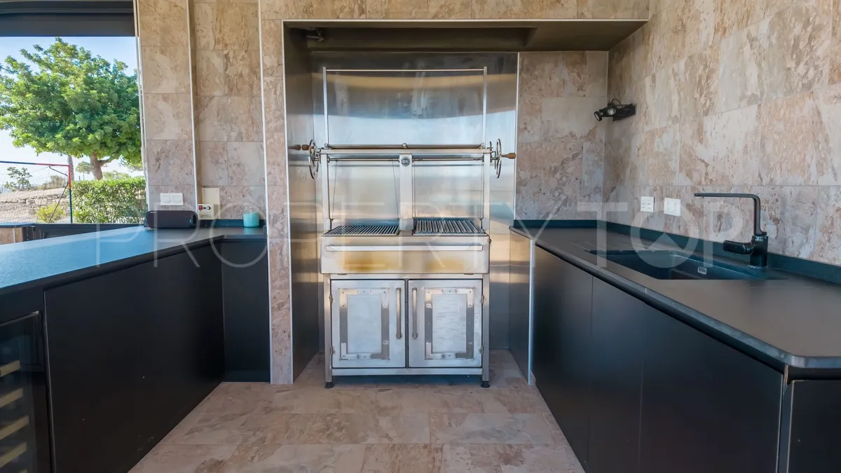 Villa a la venta en Torremendo con 6 dormitorios