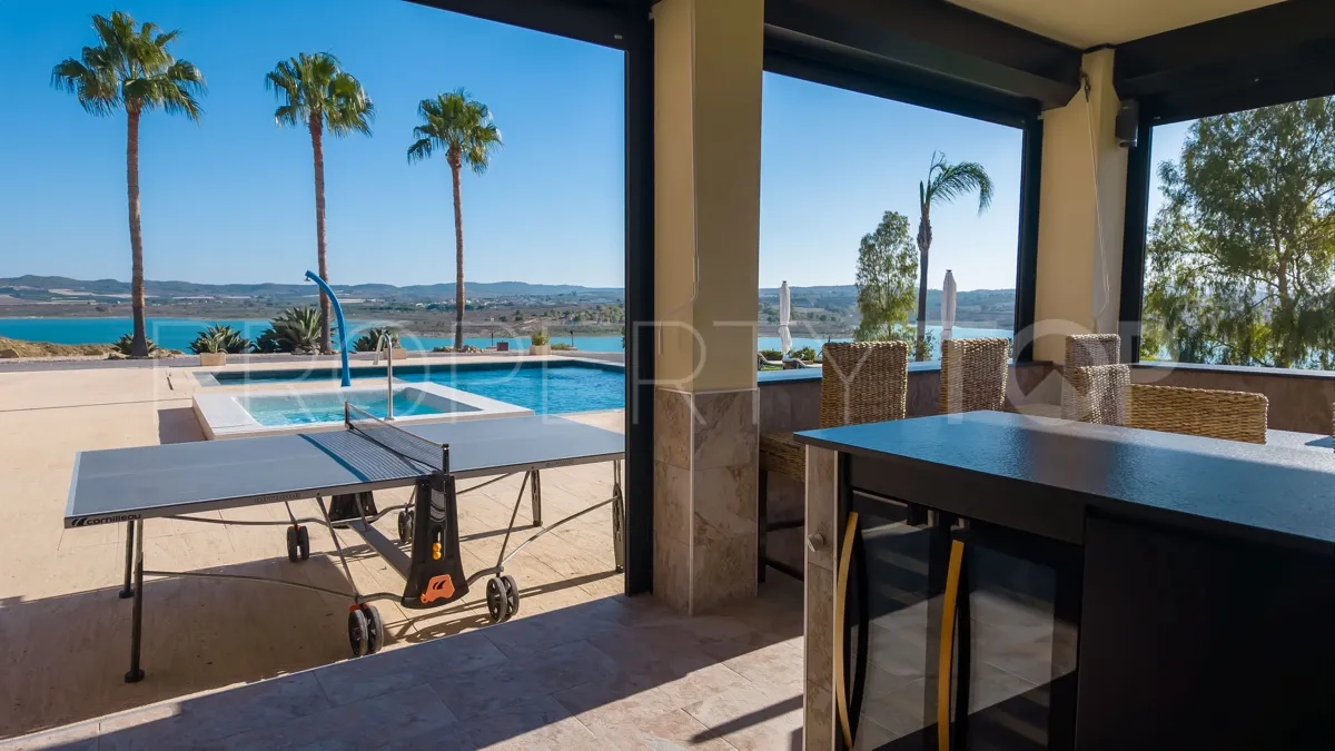 Villa a la venta en Torremendo con 6 dormitorios