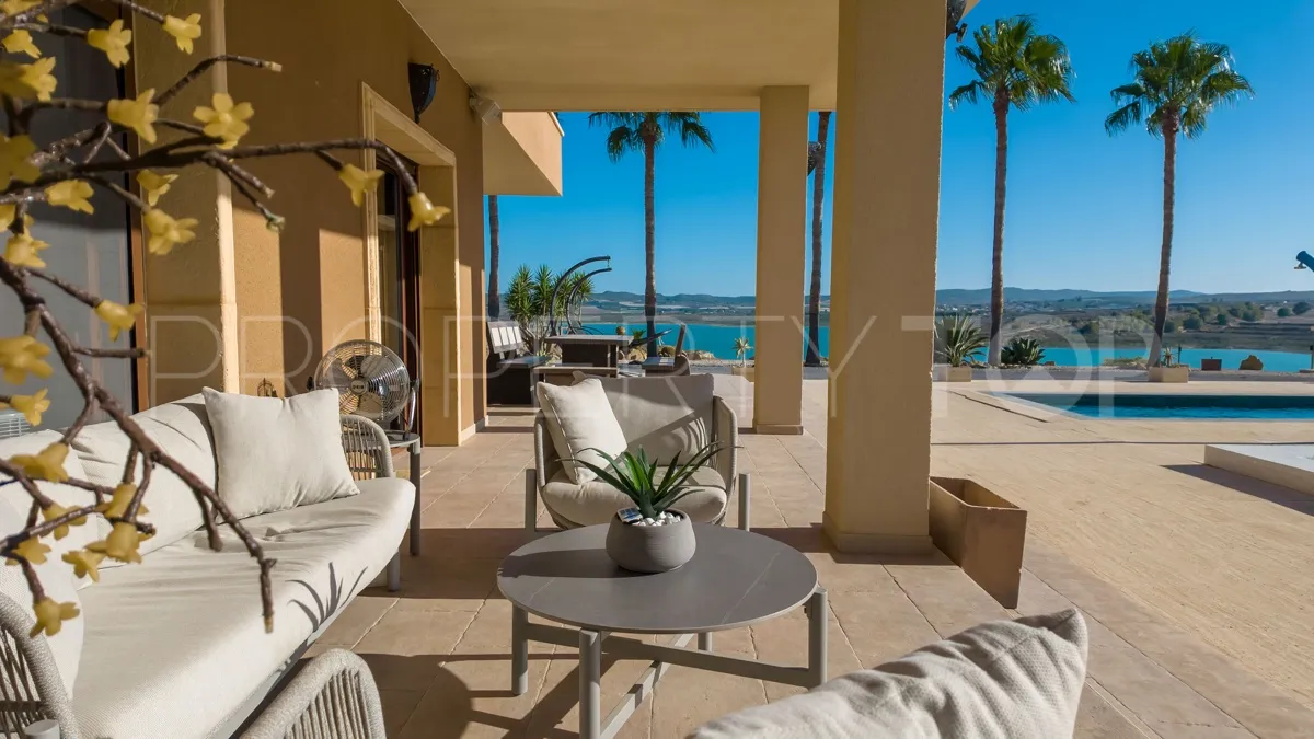 Villa a la venta en Torremendo con 6 dormitorios