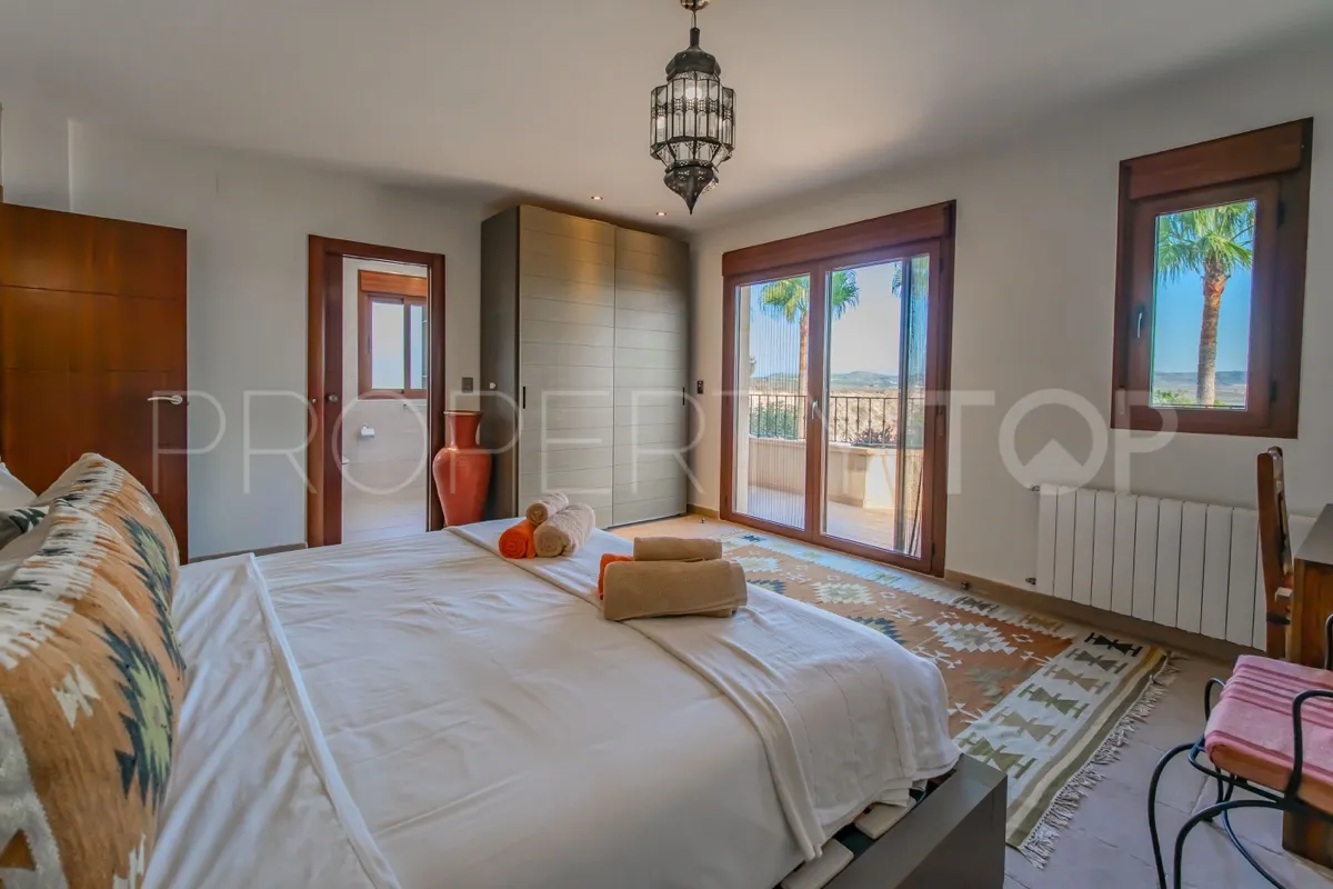 Villa a la venta en Torremendo con 6 dormitorios
