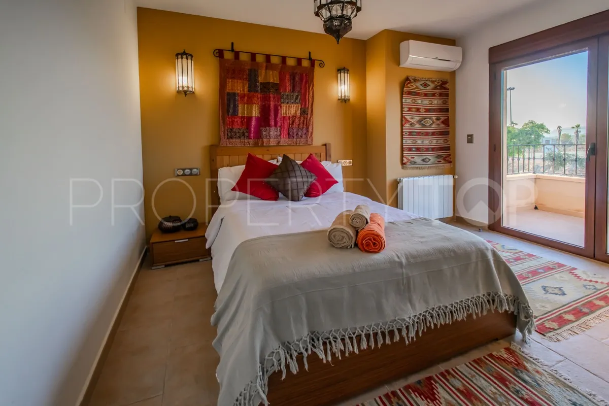 Villa a la venta en Torremendo con 6 dormitorios