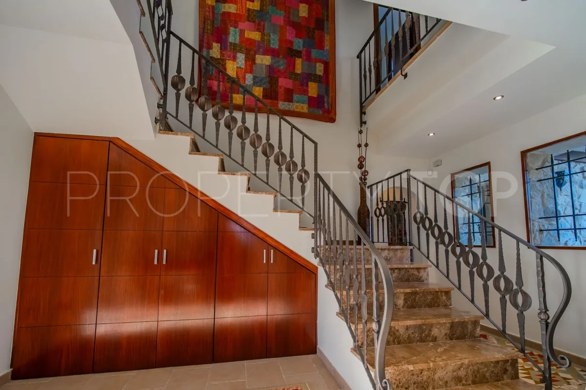 Villa a la venta en Torremendo con 6 dormitorios
