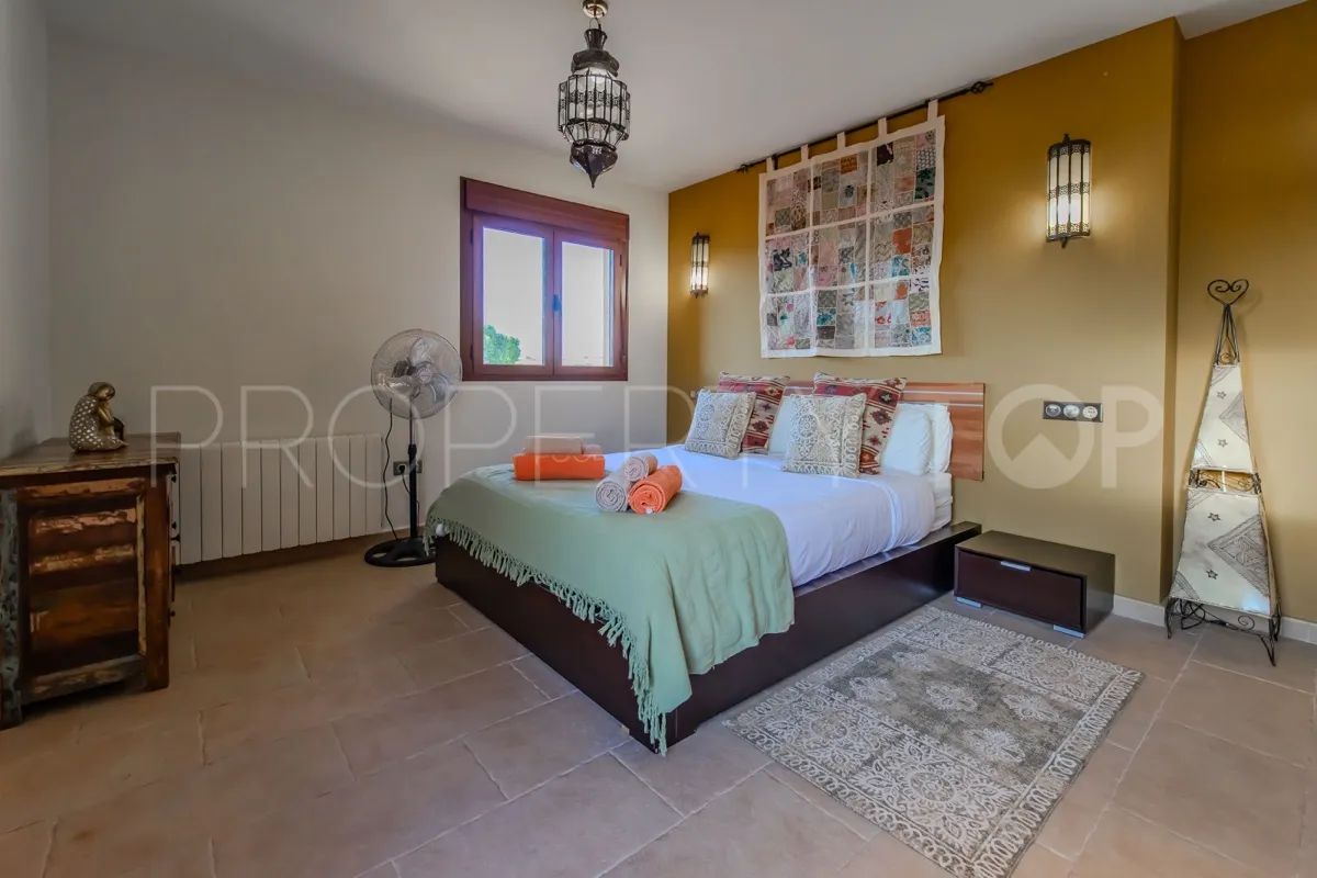 Villa a la venta en Torremendo con 6 dormitorios
