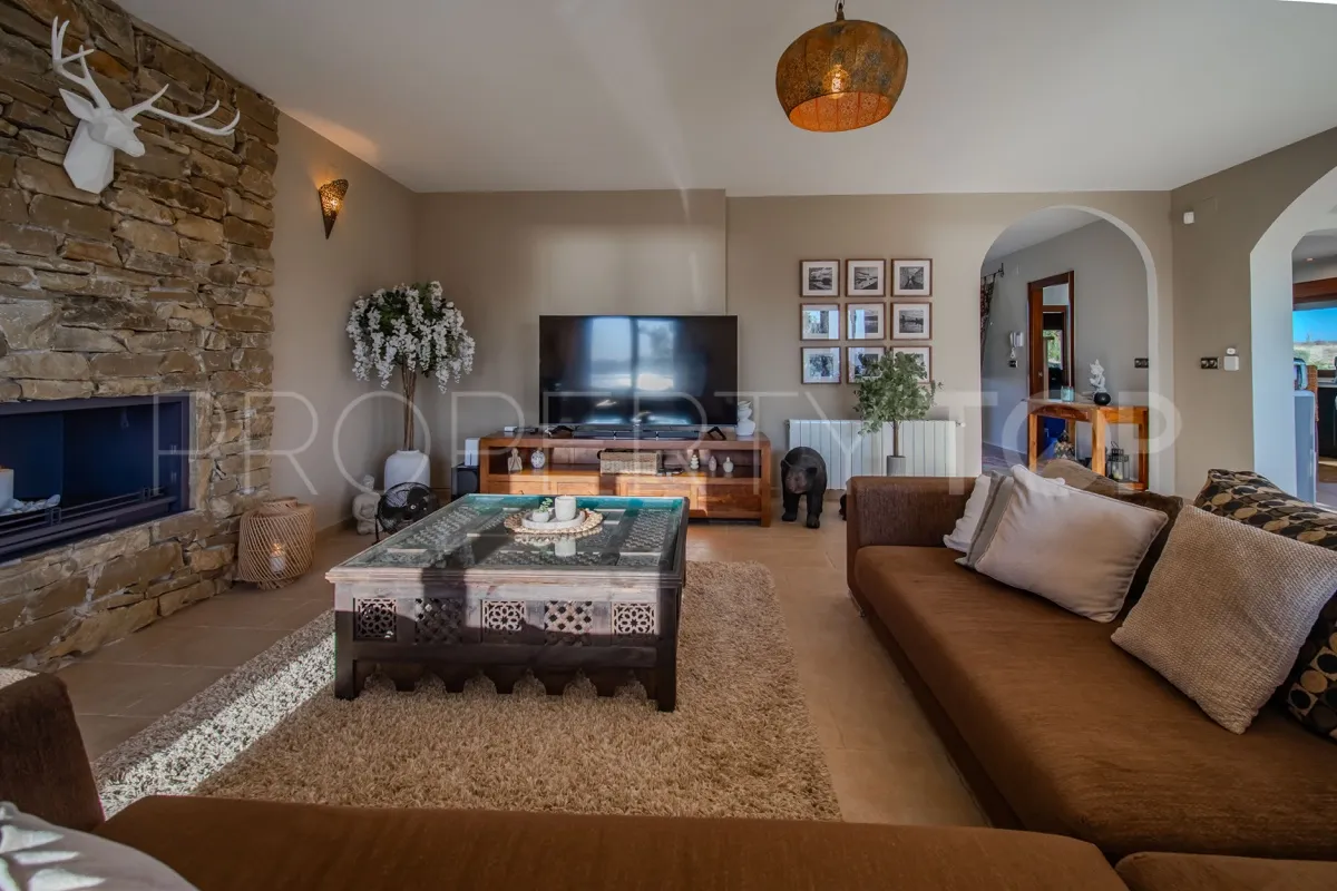 Villa a la venta en Torremendo con 6 dormitorios