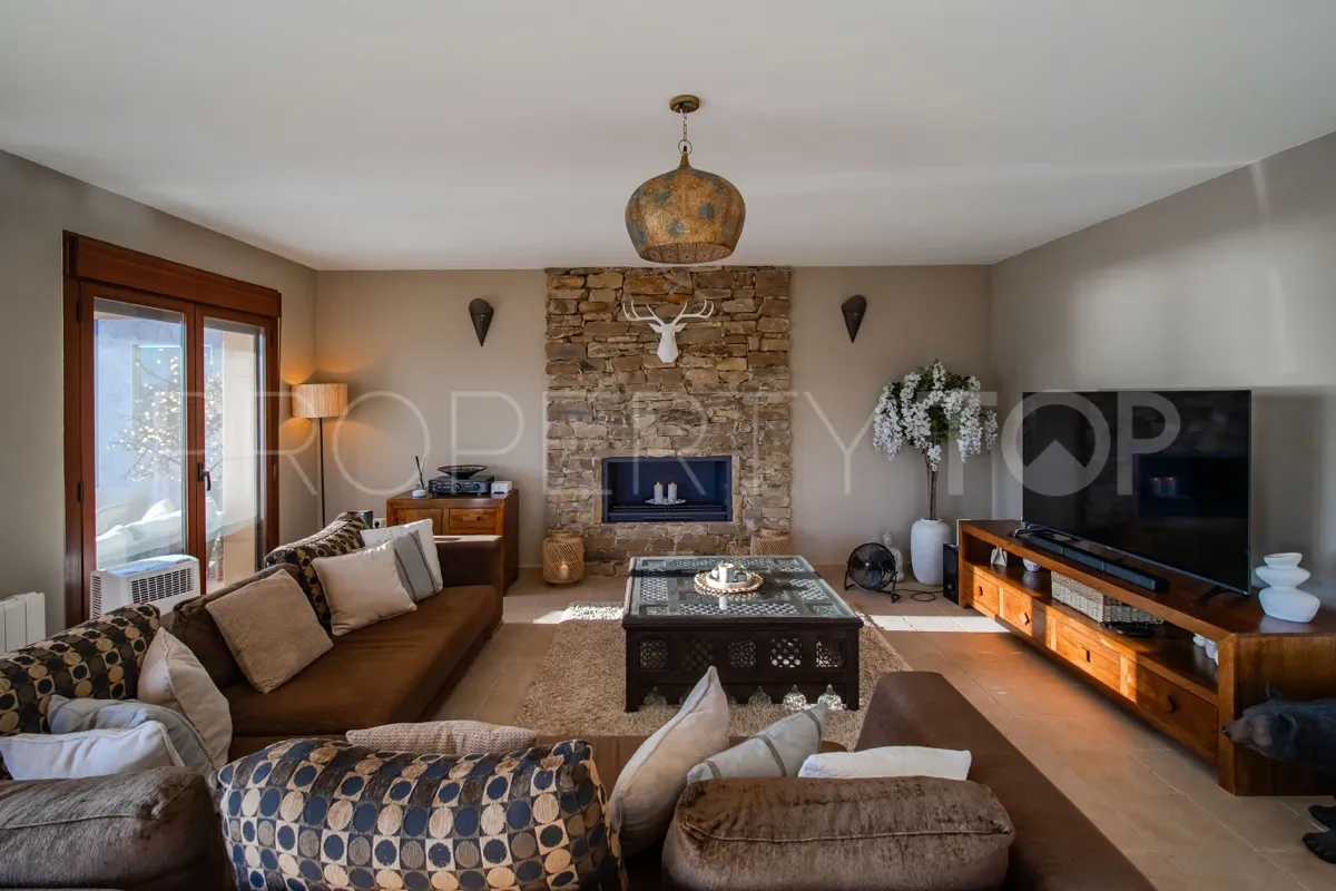 Villa a la venta en Torremendo con 6 dormitorios