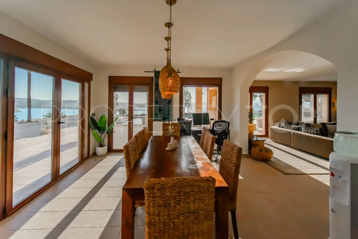 Villa a la venta en Torremendo con 6 dormitorios
