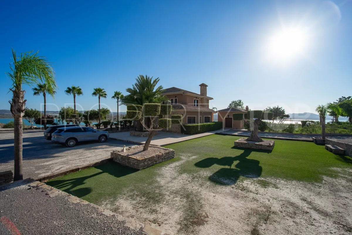 Villa a la venta en Torremendo con 6 dormitorios