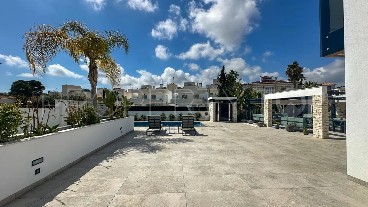 Villa en venta en Rioja de 4 dormitorios