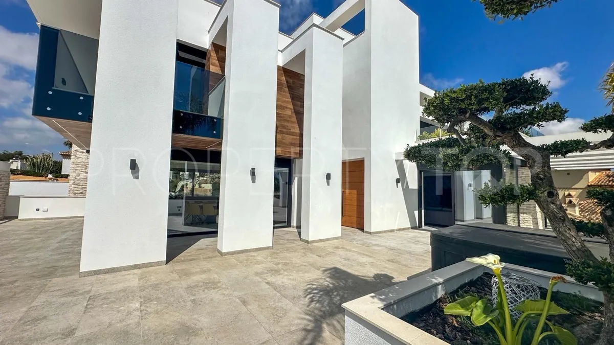 Villa en venta en Rioja de 4 dormitorios