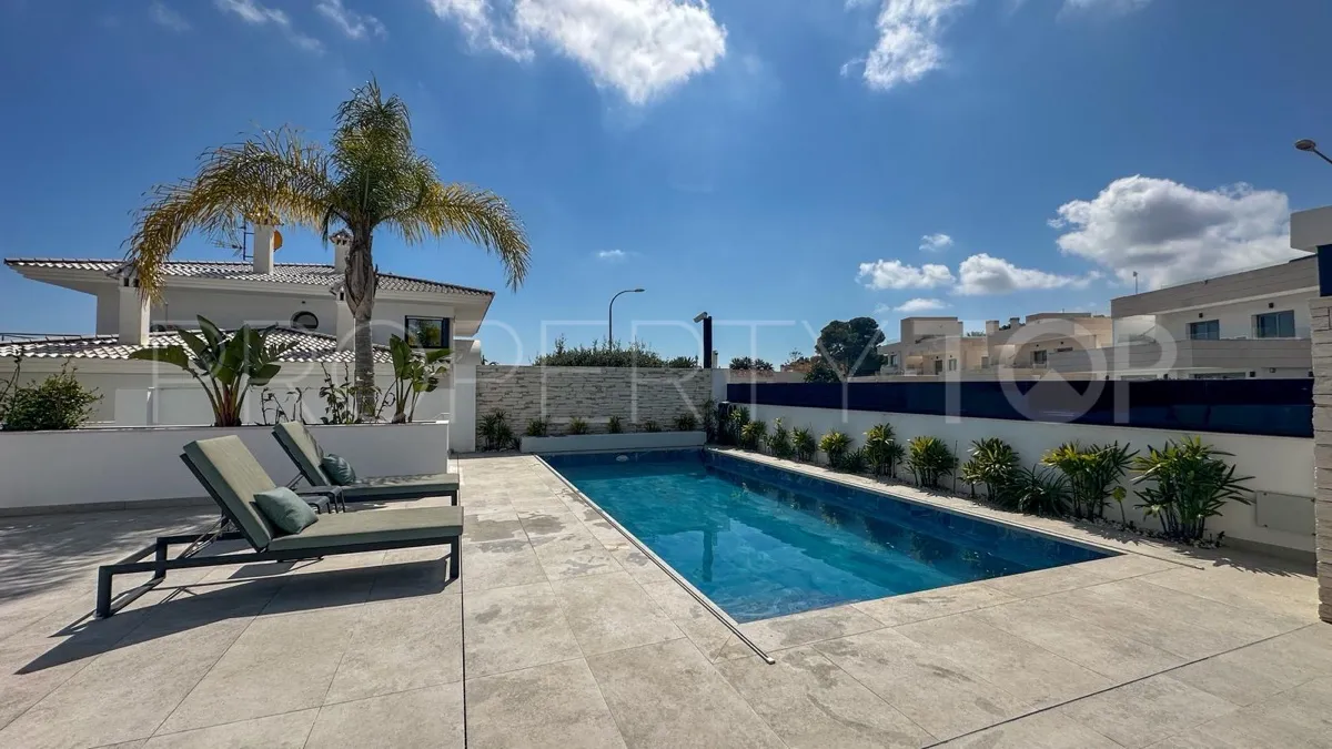 Villa en venta en Rioja de 4 dormitorios