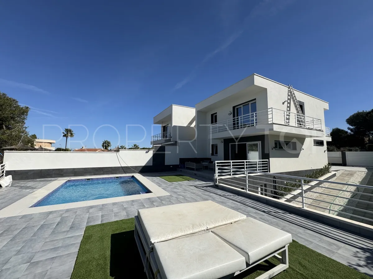 Los Balcones, villa en venta de 4 dormitorios