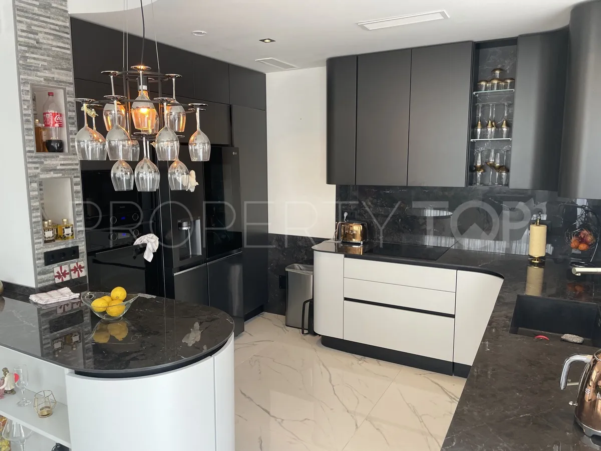 Los Balcones villa for sale