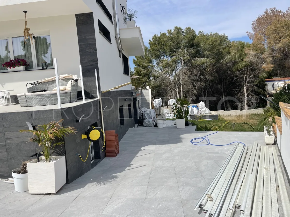 Los Balcones villa for sale