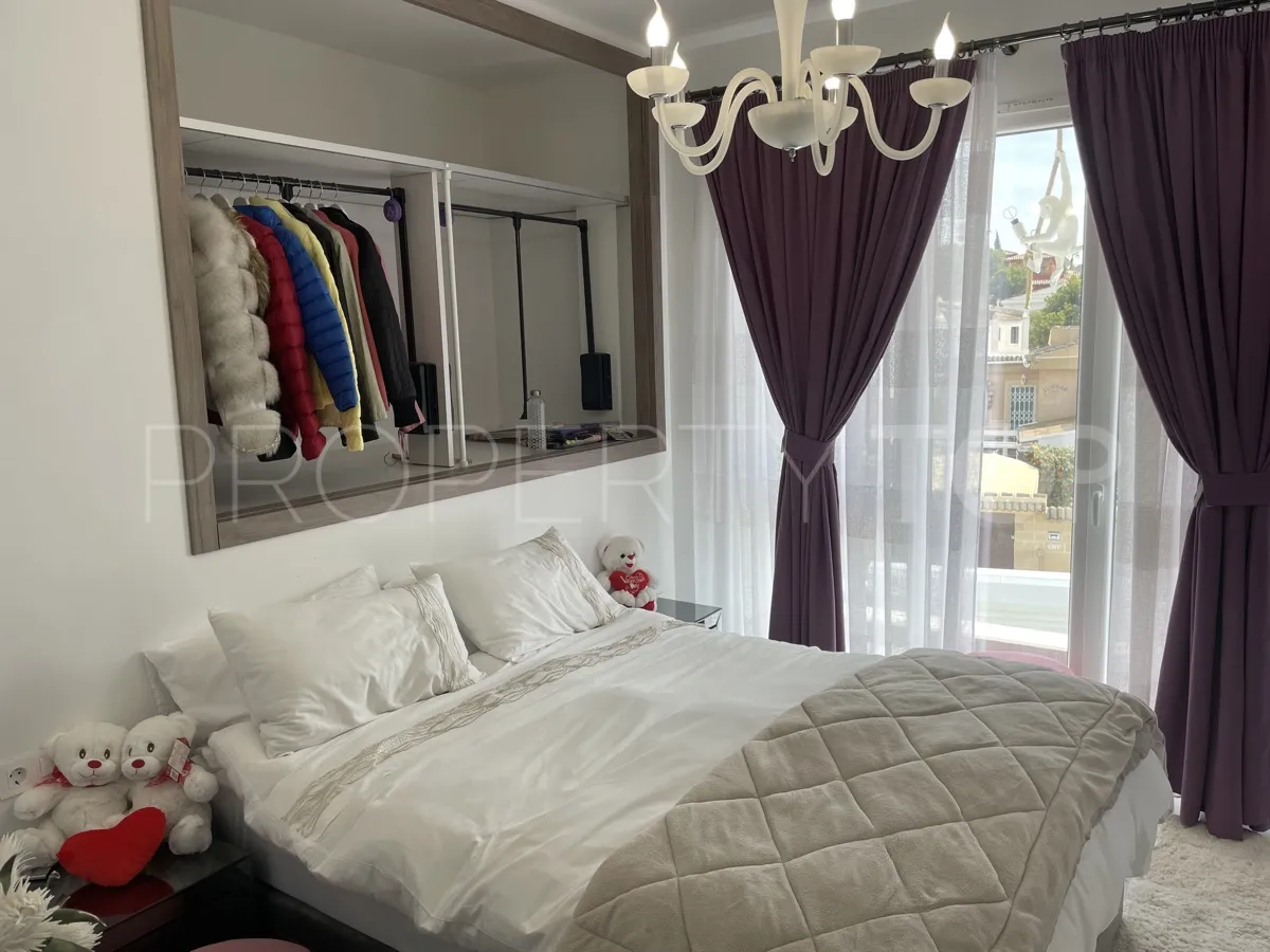 Los Balcones villa for sale