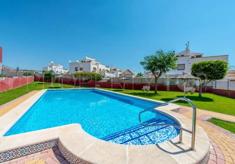 Adosado con 3 dormitorios en venta en Los Altos de Marbella