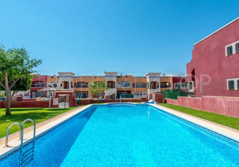 Adosado con 3 dormitorios en venta en Los Altos de Marbella