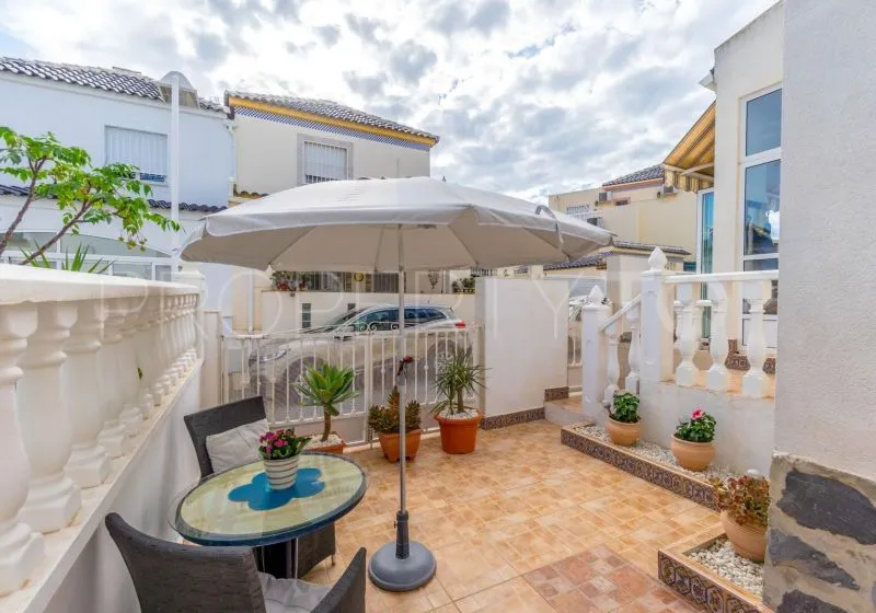Los Balcones, adosado con 3 dormitorios en venta