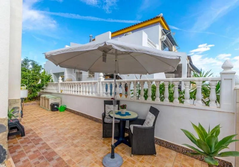 Los Balcones, adosado con 3 dormitorios en venta