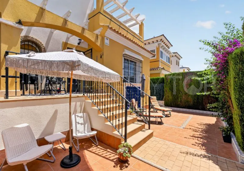 Villa for sale in Los Altos de Marbella