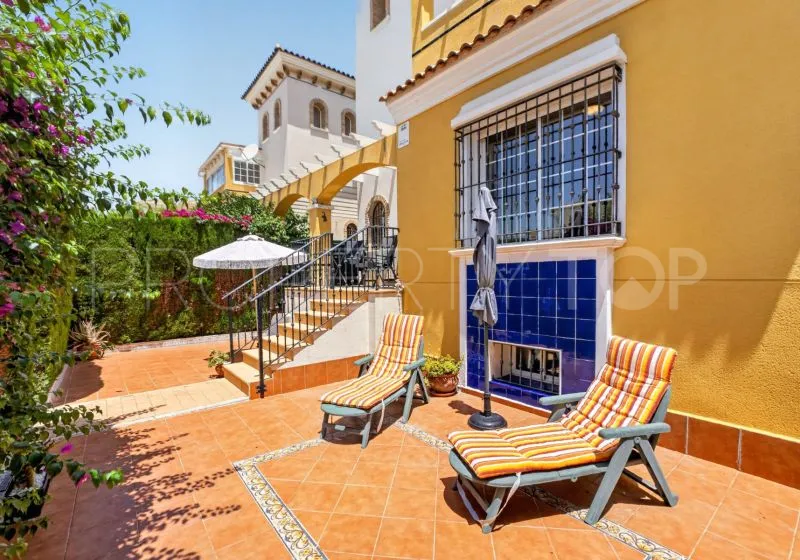 Villa for sale in Los Altos de Marbella
