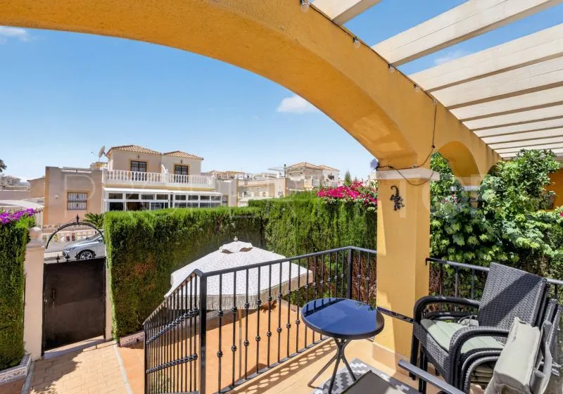 Villa for sale in Los Altos de Marbella