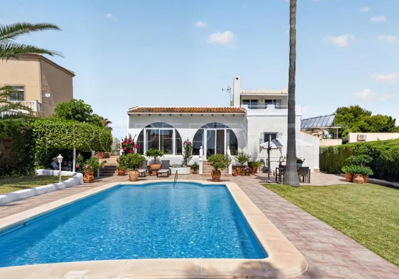 3 bedrooms Los Balcones villa for sale