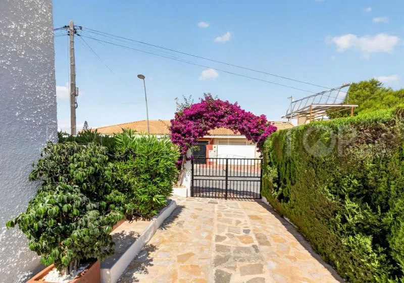 3 bedrooms Los Balcones villa for sale