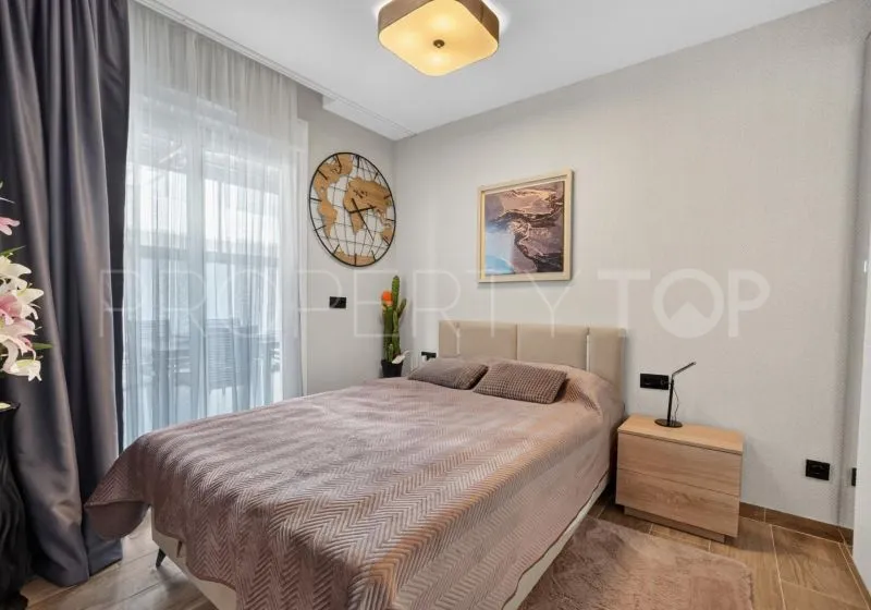 For sale 4 bedrooms apartment in Punta Prima