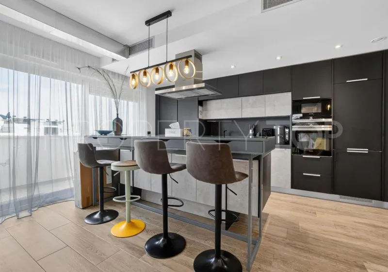 For sale 4 bedrooms apartment in Punta Prima