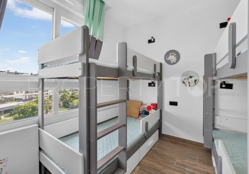For sale 4 bedrooms apartment in Punta Prima
