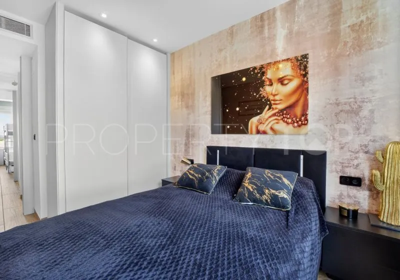 For sale 4 bedrooms apartment in Punta Prima