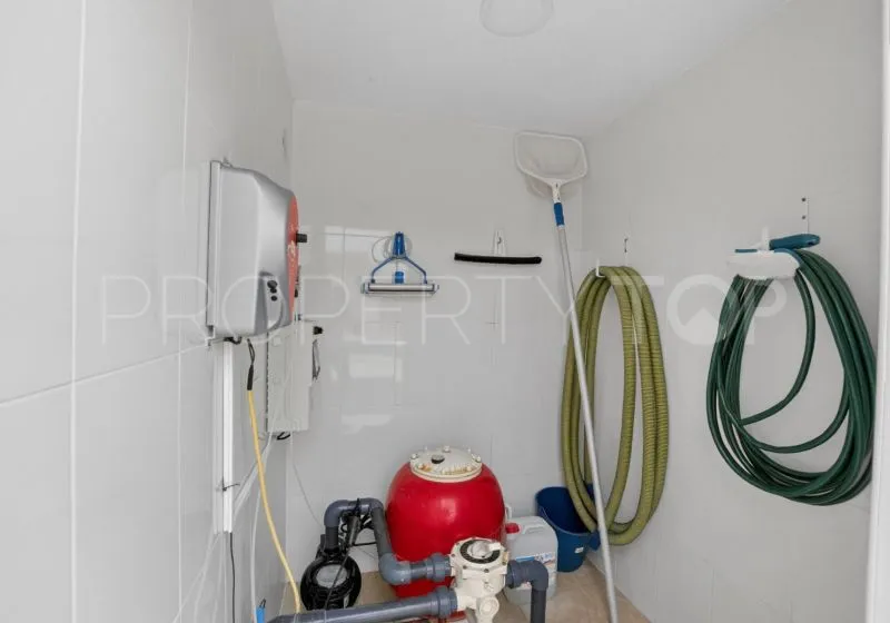 Villa for sale in Alicante with 3 bedrooms