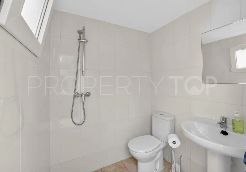 Villa for sale in Alicante with 3 bedrooms