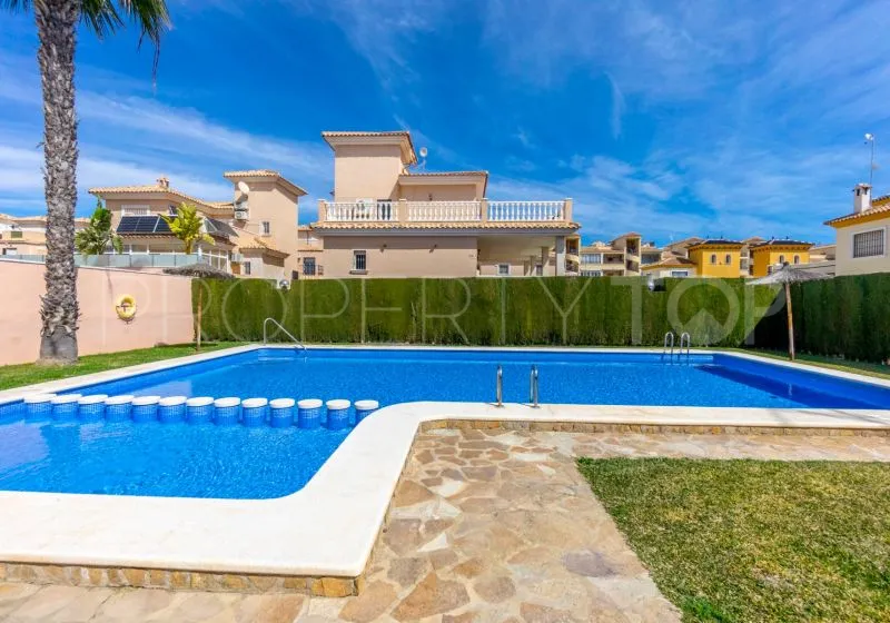 Villa for sale in Los Altos de Marbella