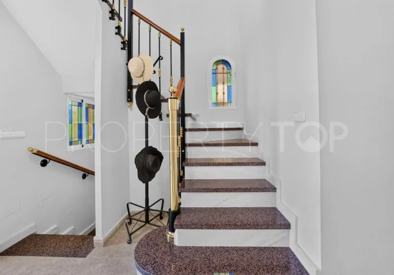 Villa for sale in Los Altos de Marbella