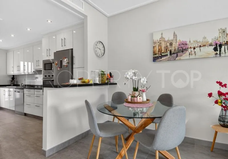 Adosado en venta de 3 dormitorios en Punta Prima