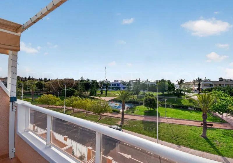Adosado en venta de 3 dormitorios en Punta Prima