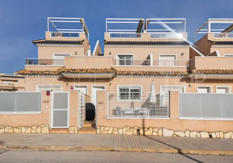 Adosado en venta de 3 dormitorios en Punta Prima