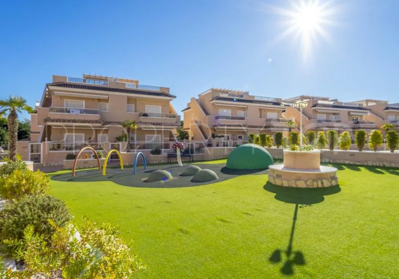 Adosado en venta de 3 dormitorios en Punta Prima