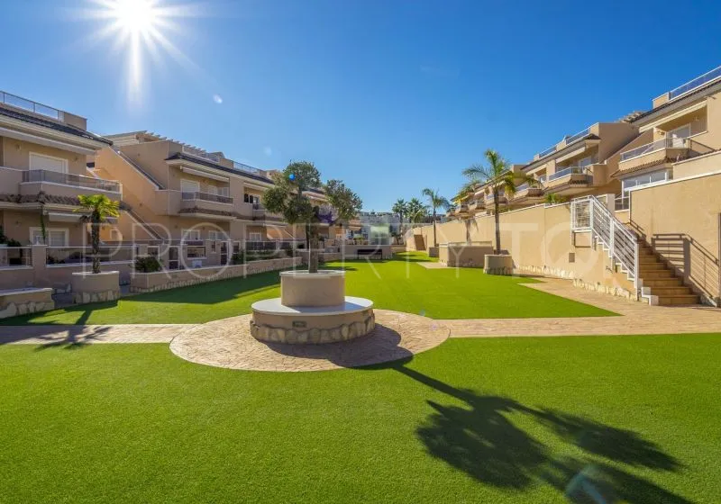 Adosado en venta de 3 dormitorios en Punta Prima
