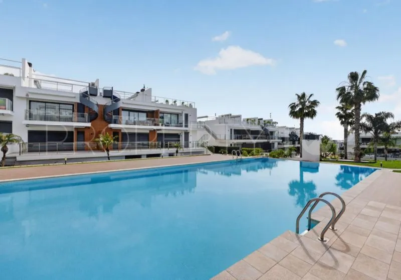 For sale apartment in Punta Prima with 2 bedrooms