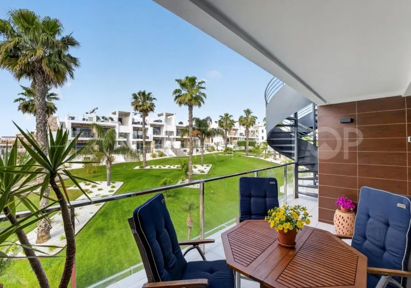 For sale apartment in Punta Prima with 2 bedrooms