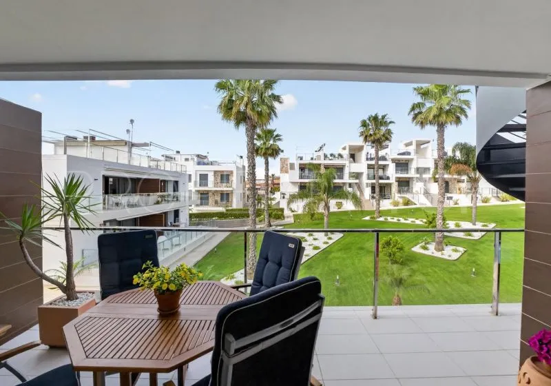 For sale apartment in Punta Prima with 2 bedrooms