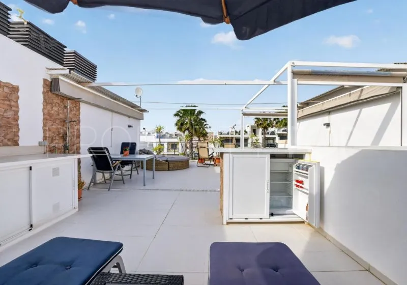 For sale apartment in Punta Prima with 2 bedrooms