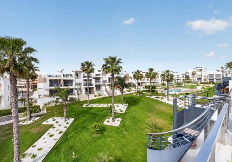 For sale apartment in Punta Prima with 2 bedrooms