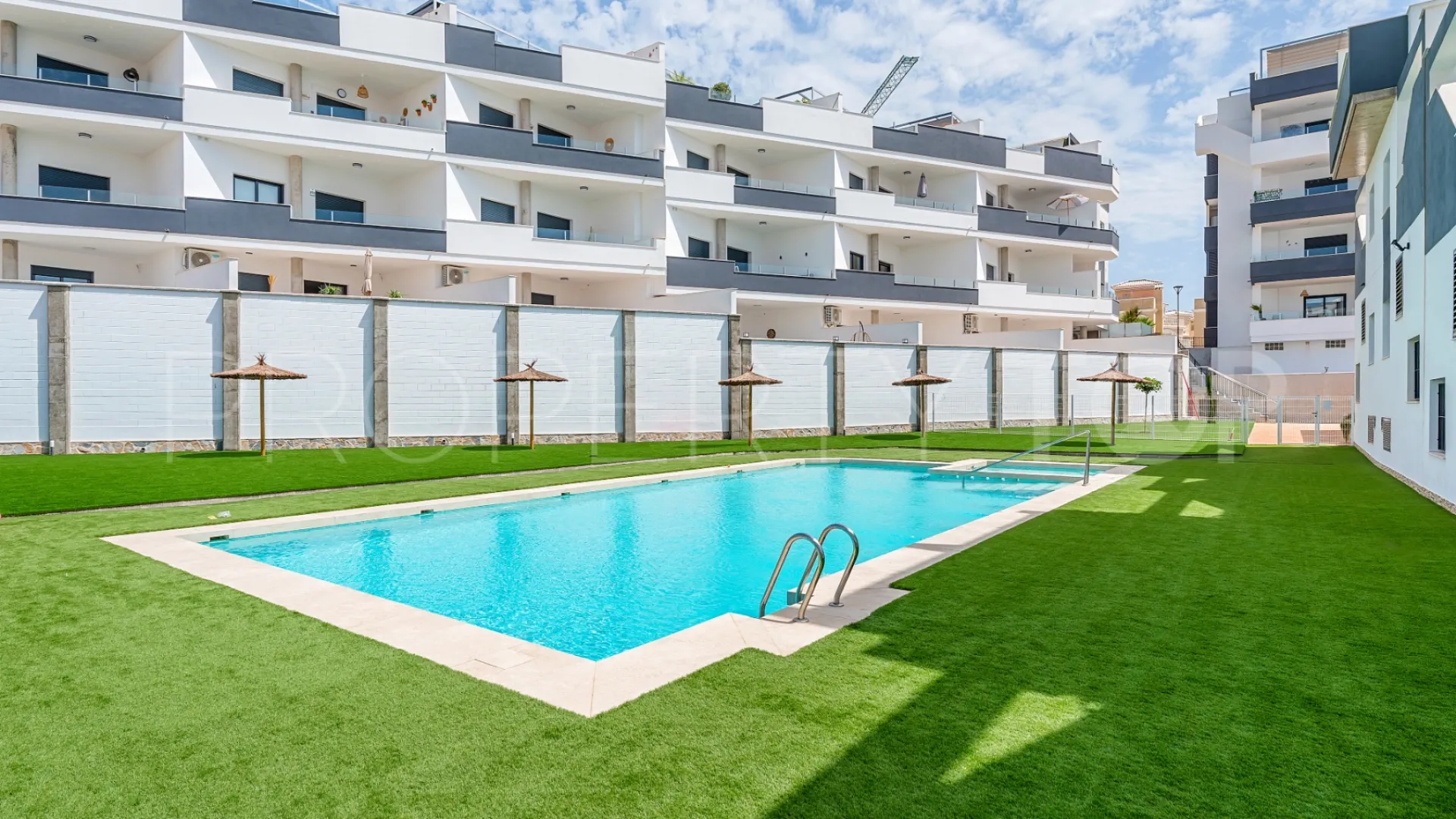 Los Altos de Marbella, apartamento de 2 dormitorios en venta
