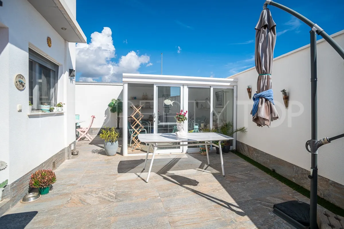 Villa en venta con 3 dormitorios en Pilar de la Horadada