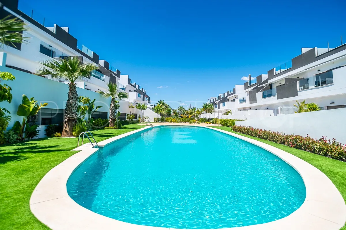 Se vende apartamento en Los Altos de Marbella de 3 dormitorios