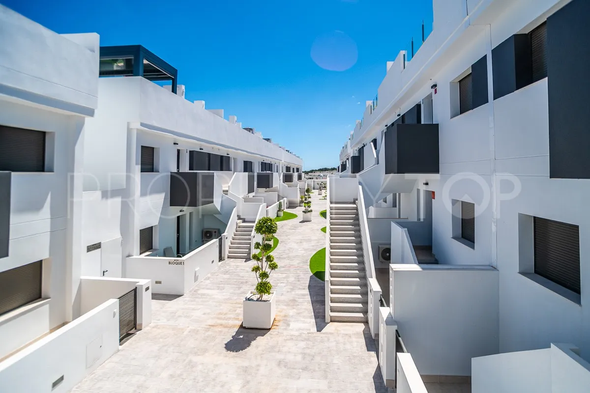 Se vende apartamento en Los Altos de Marbella de 3 dormitorios